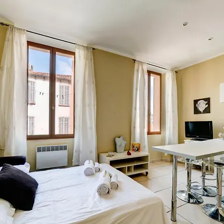 Апартаменты Upstays Suquet 40M2 Apartment Near Palais *